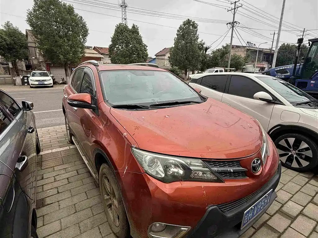 Toyota RAV4 — миниатюра 2