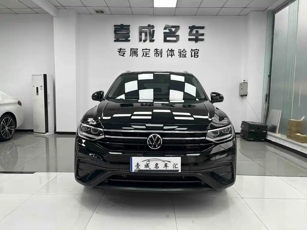 Volkswagen Tiguan L L 2025 300TSI AT
