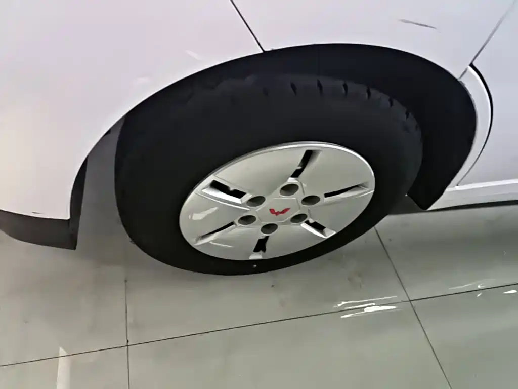 Wuling Yangguang — миниатюра 23