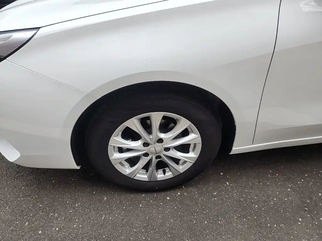Roewe i5 — миниатюра 23