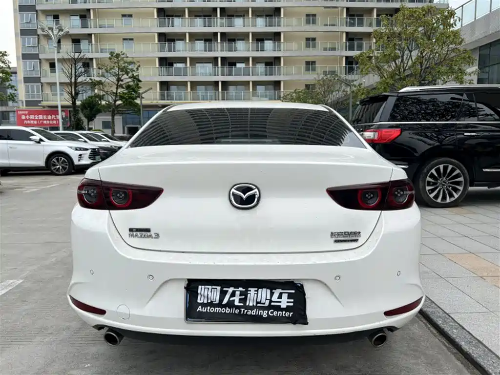 Mazda 3 Axela — миниатюра 8
