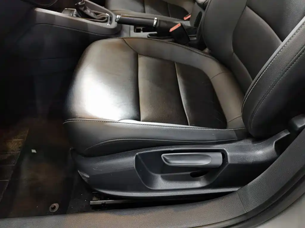 Volkswagen Sagitar — миниатюра 20