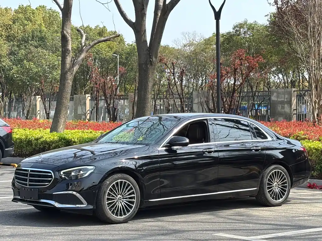 Mercedes-Benz E-Class 2021