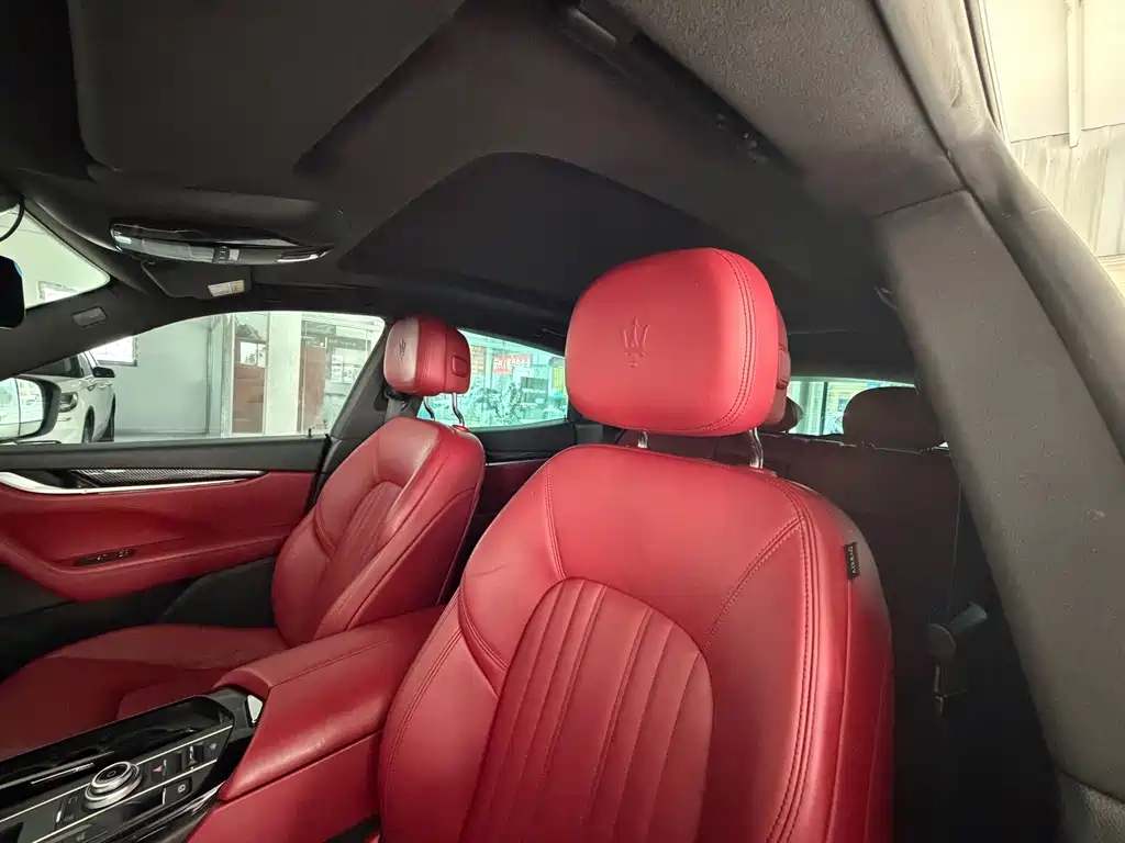 Maserati Levante — миниатюра 7