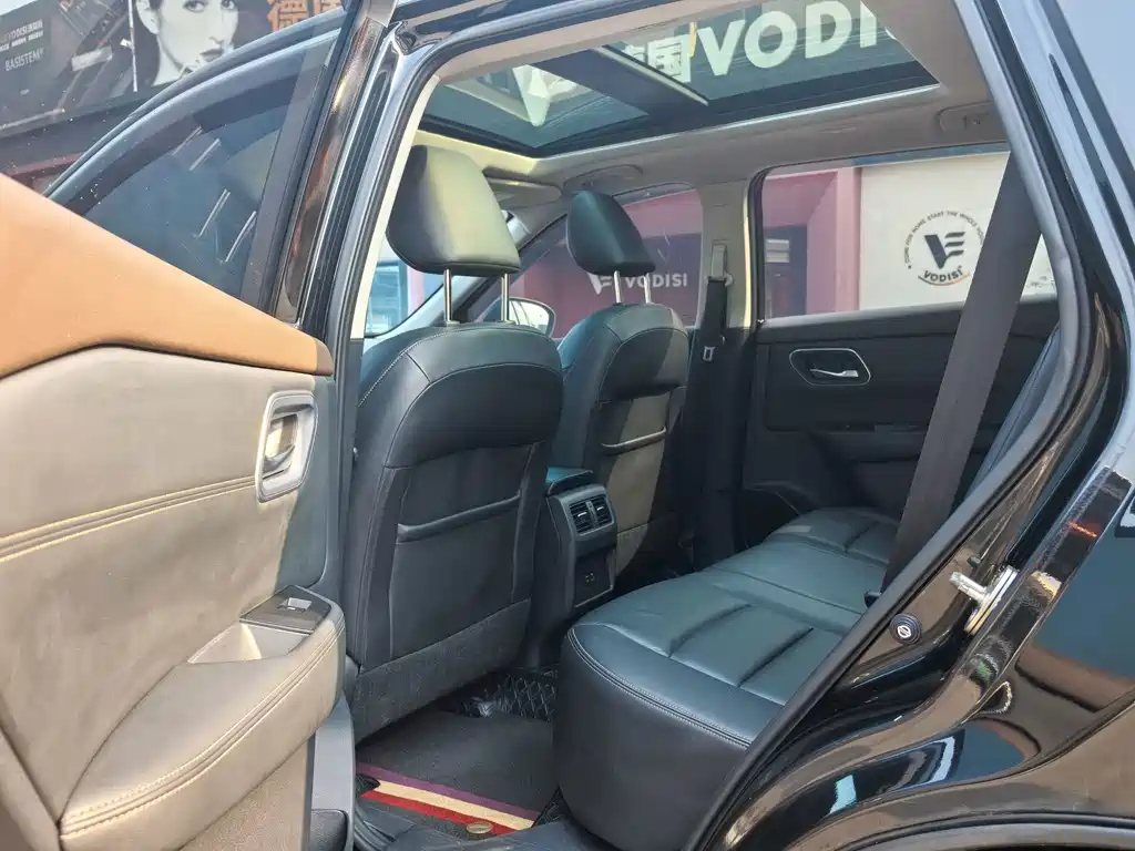 Nissan X-Trail — миниатюра 5