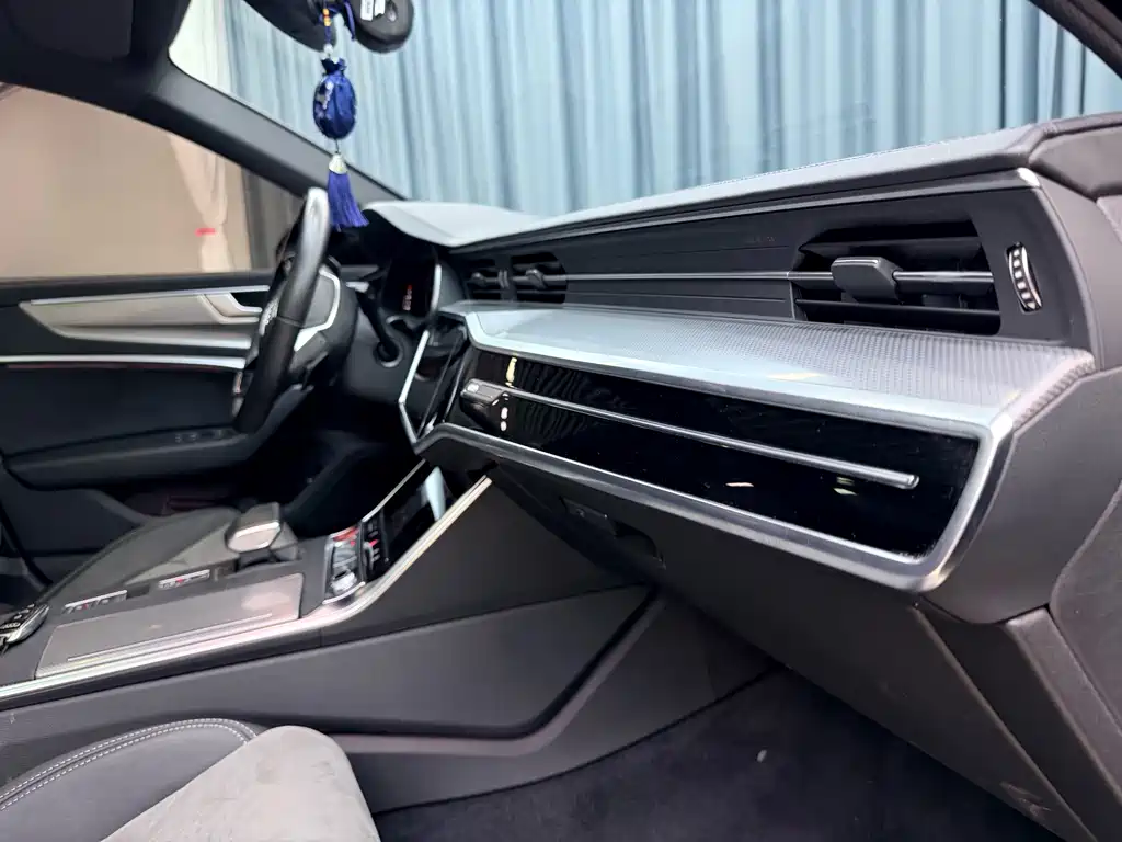 Audi A6L — миниатюра 22
