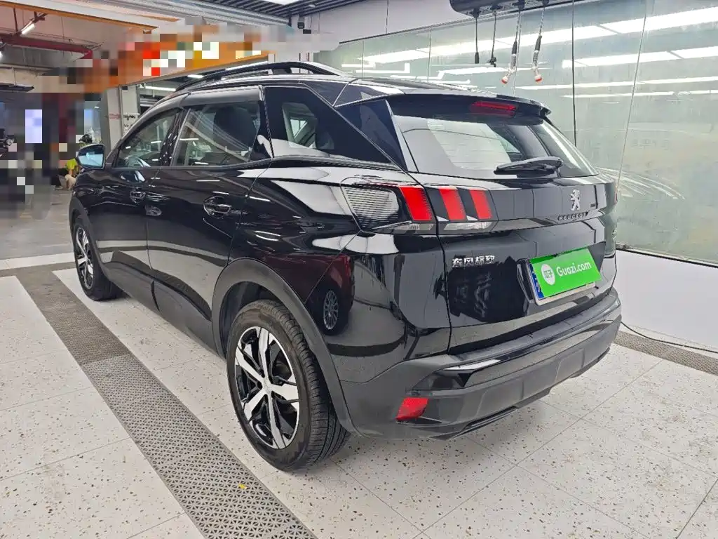 Peugeot 4008 — миниатюра 5