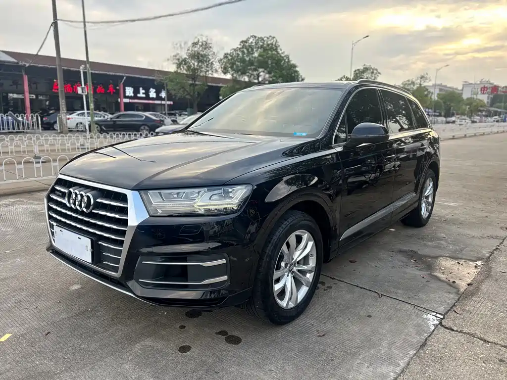 Audi Q7 — миниатюра 2