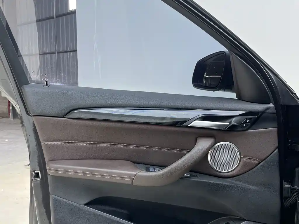 BMW X1 — миниатюра 15