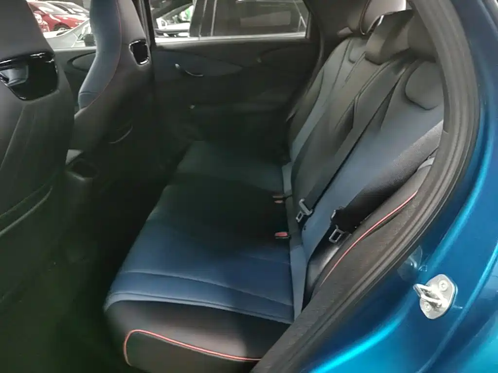 BYD Dolphin — миниатюра 17