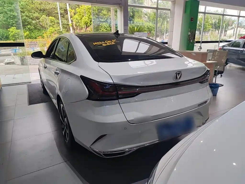 Changan Ruicheng PLUS — миниатюра 6