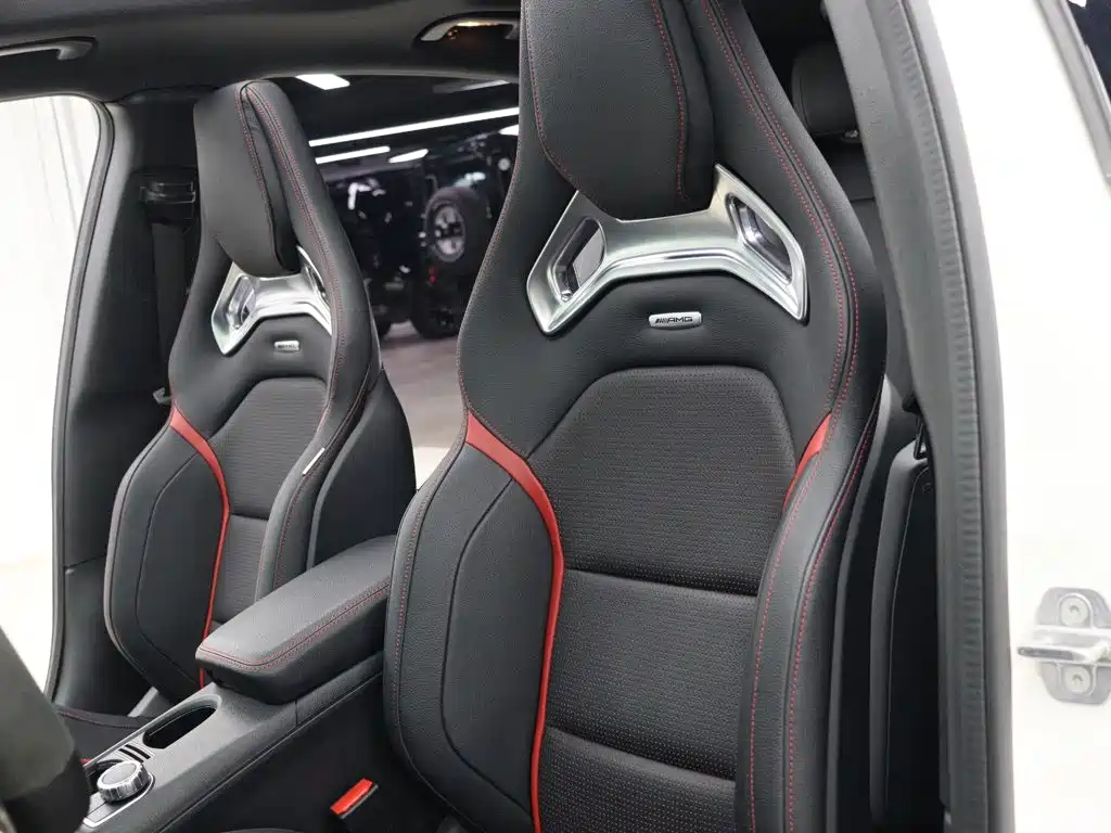 Mercedes-Benz GLA AMG — миниатюра 3