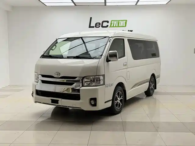 2014 Toyota HiAce