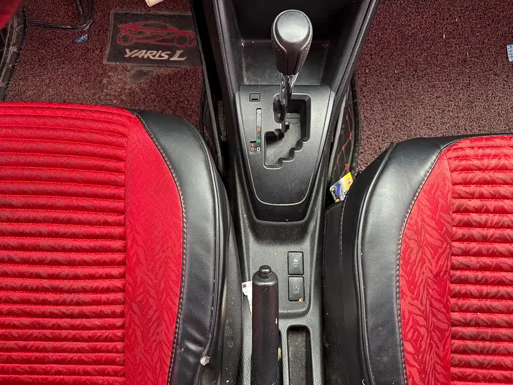 Toyota Yaris L — миниатюра 16