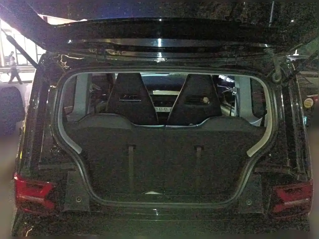 Wuling MINIEV — миниатюра 15