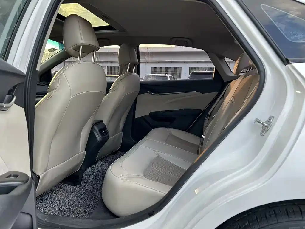 Buick Excelle — миниатюра 6