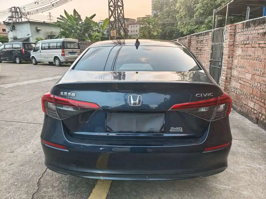Honda Civic — миниатюра 7