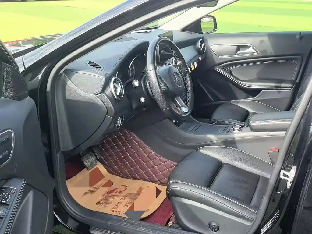 Mercedes-Benz GLA — миниатюра 8