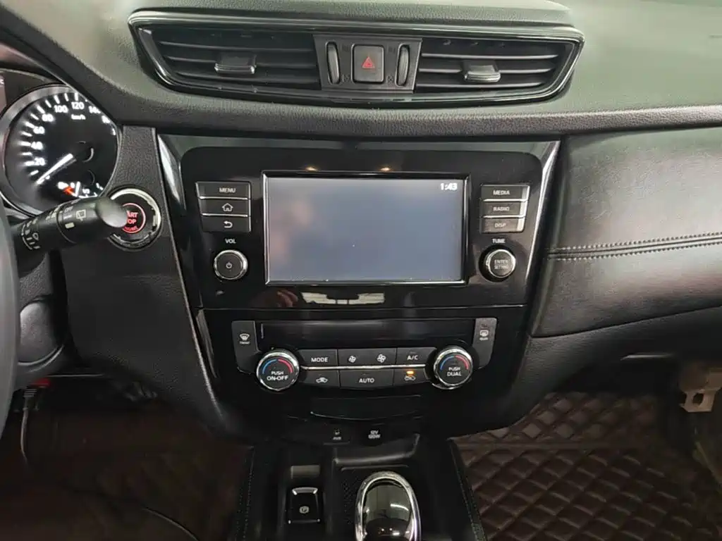 Nissan X-Trail — миниатюра 13