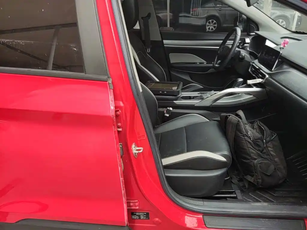 Geely Binyue — миниатюра 25