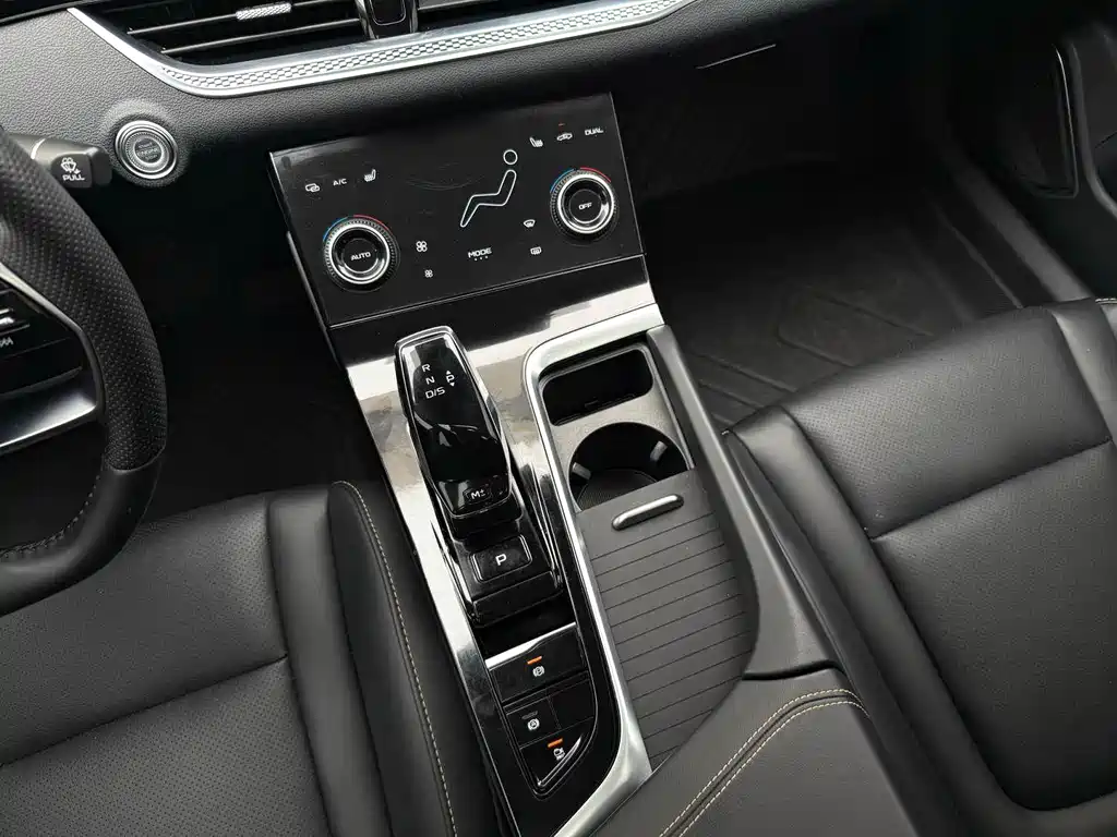 Bestune B70 — миниатюра 7