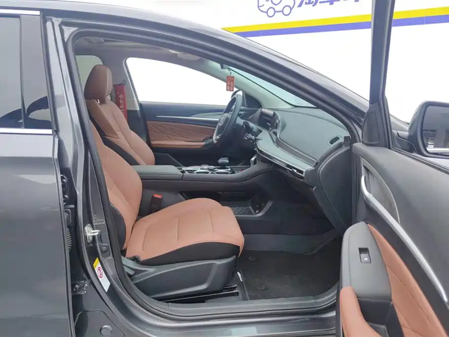 Changan Eado 2025 PLUS 1.4T DCT