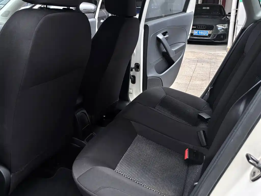 Volkswagen Polo — миниатюра 12