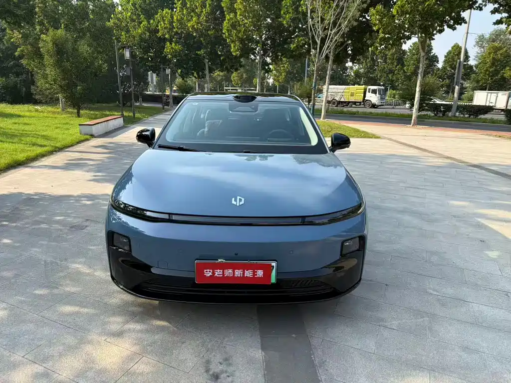Leapmotor Leapmotor B01 — миниатюра 2