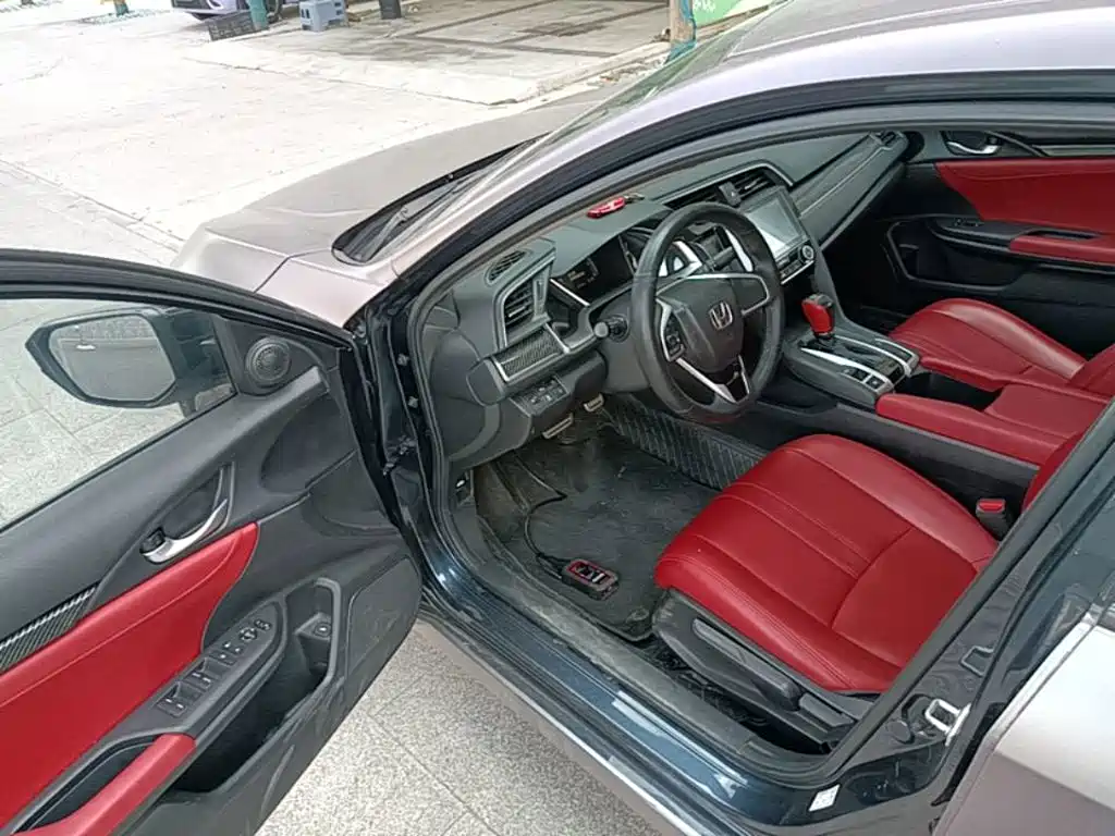 Honda Civic — миниатюра 16