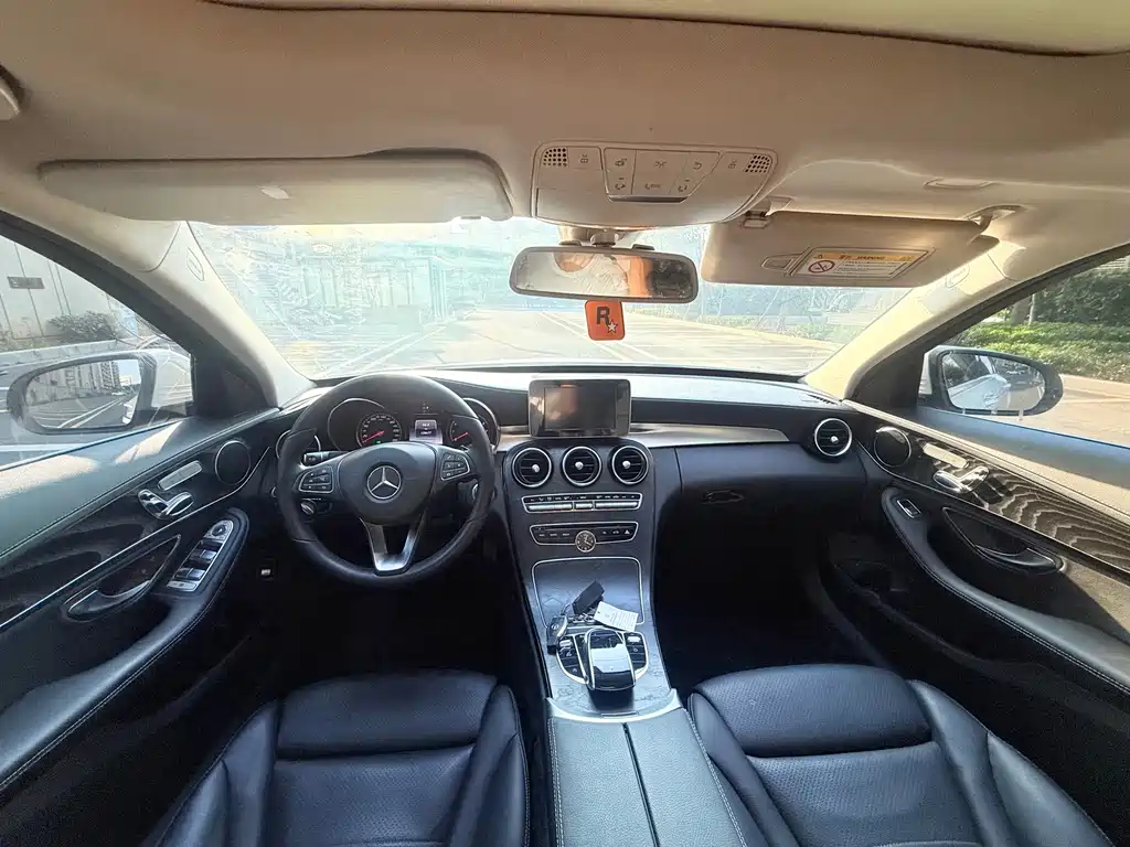 Mercedes-Benz C-Class — миниатюра 9