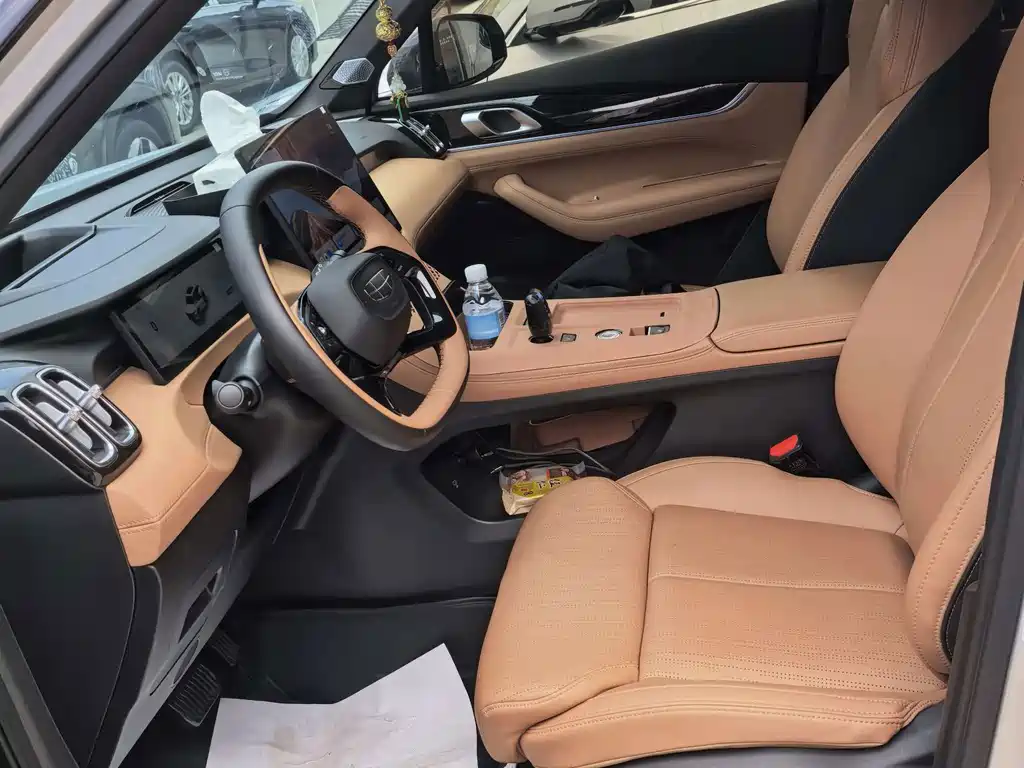 Geely Boyue L — миниатюра 5
