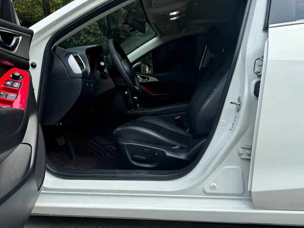 Mazda 3 Axela — миниатюра 4
