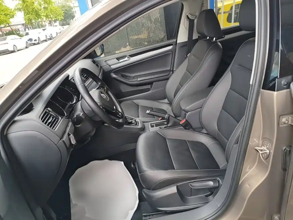 Volkswagen Sagitar — миниатюра 15