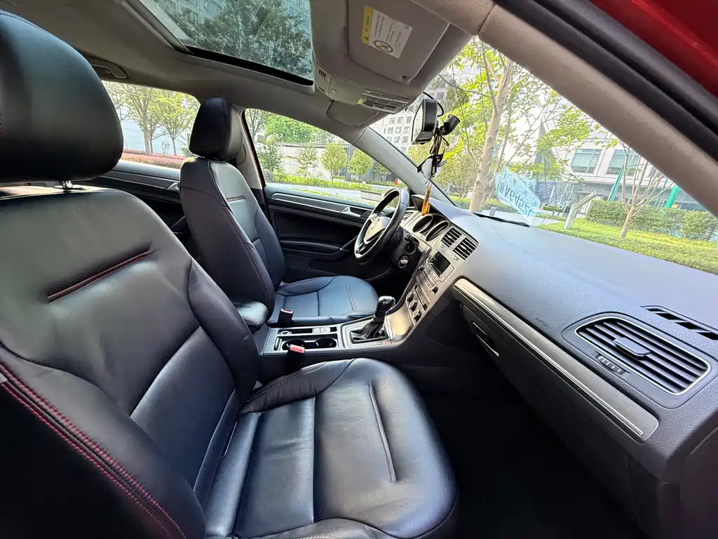 Volkswagen Golf — миниатюра 9