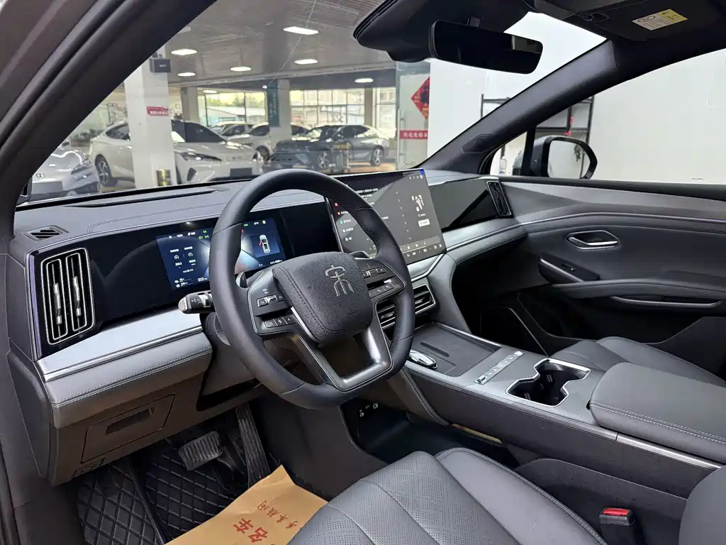 BYD L DM-i — миниатюра 5