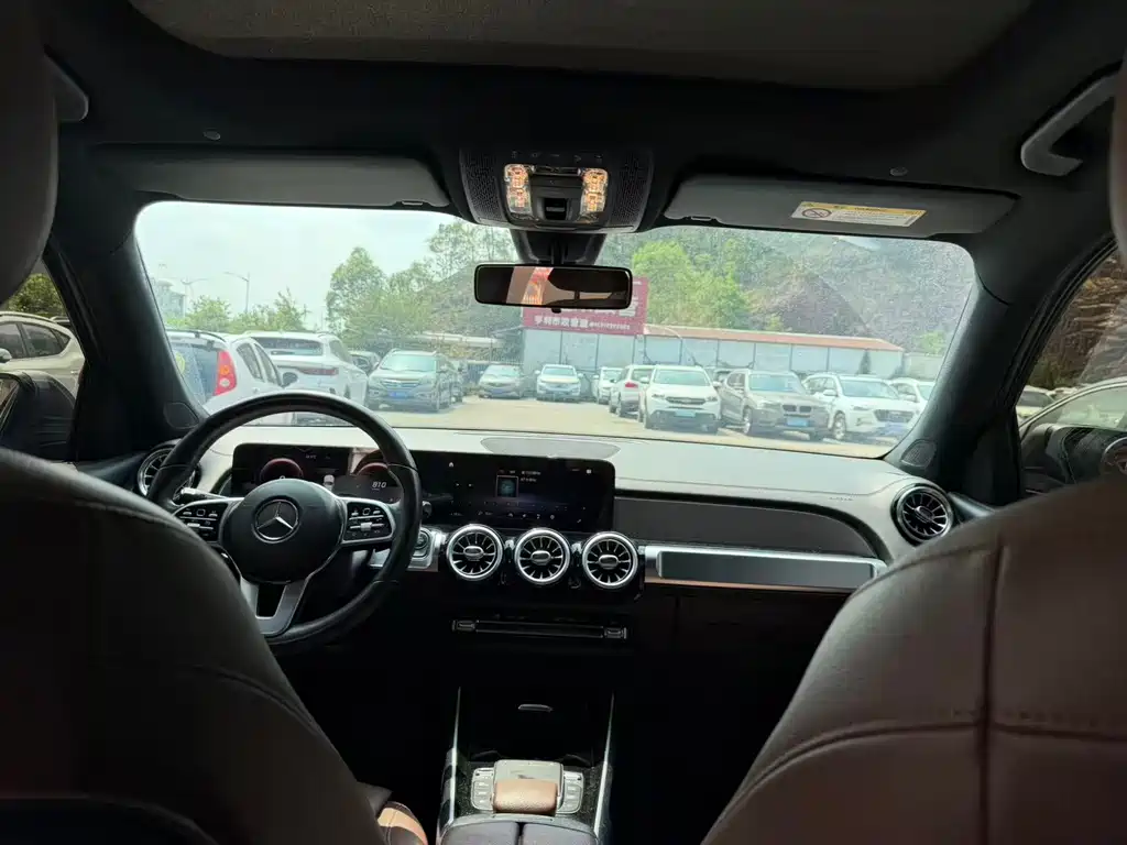 Mercedes-Benz GLB — миниатюра 5