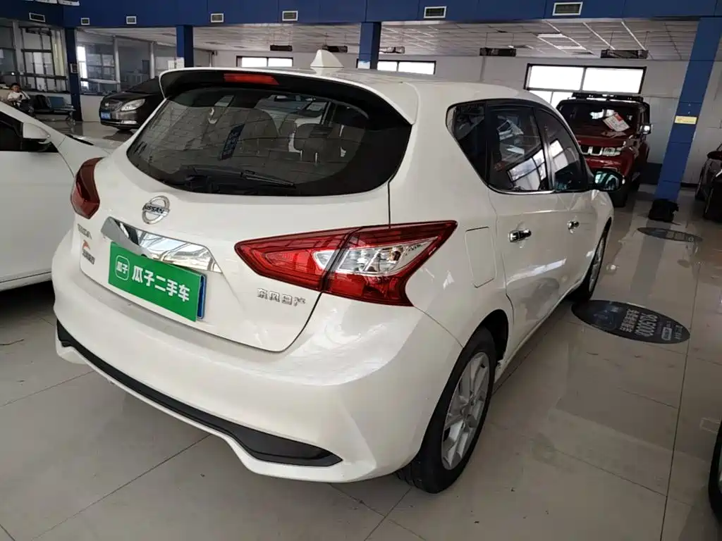 Nissan Tiida — миниатюра 7