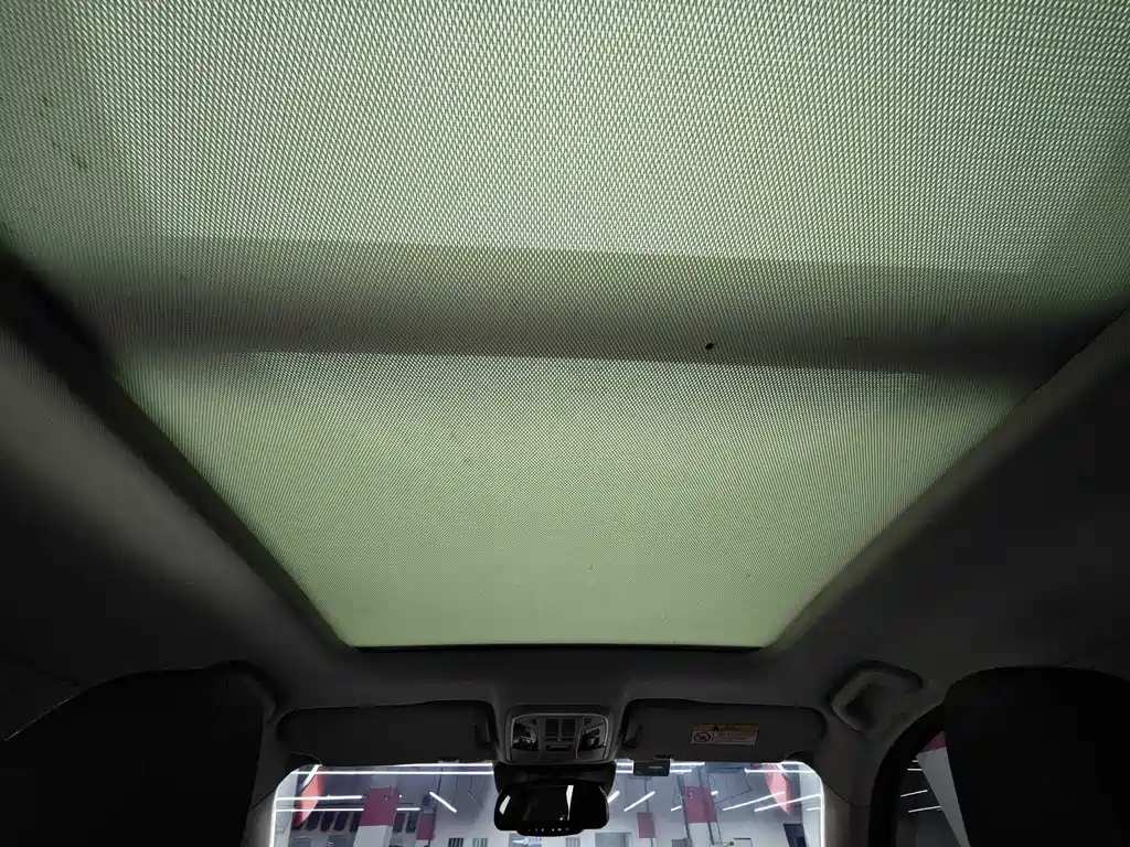 WEI PAI WEI BRAND VV7