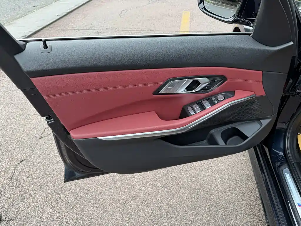 BMW 3 Series — миниатюра 6
