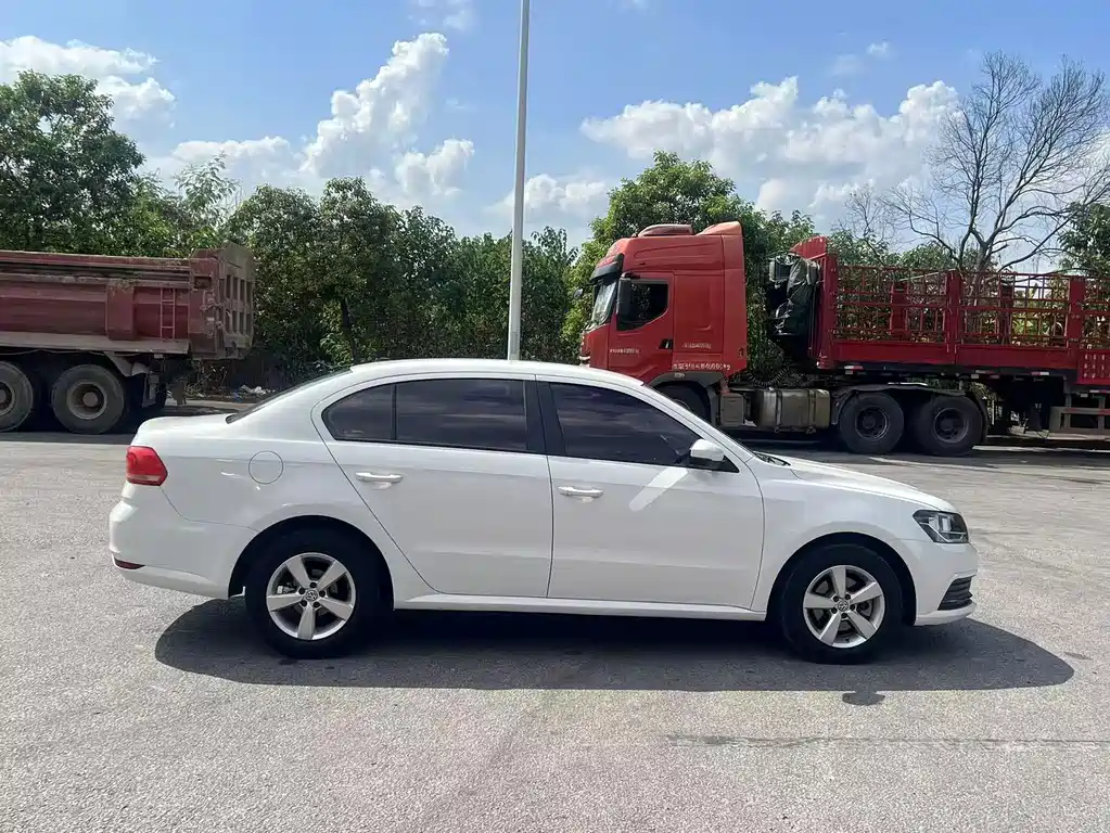 Volkswagen Lavida — миниатюра 8