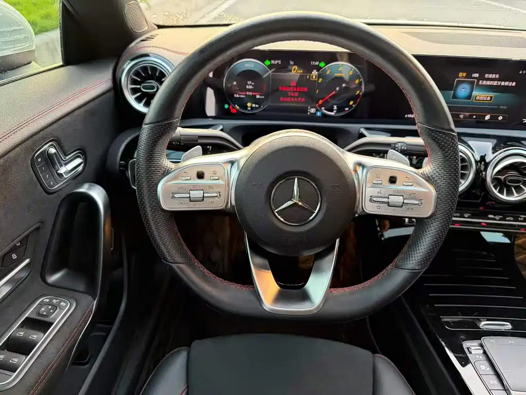 Mercedes-Benz CLA (Import) — миниатюра 8