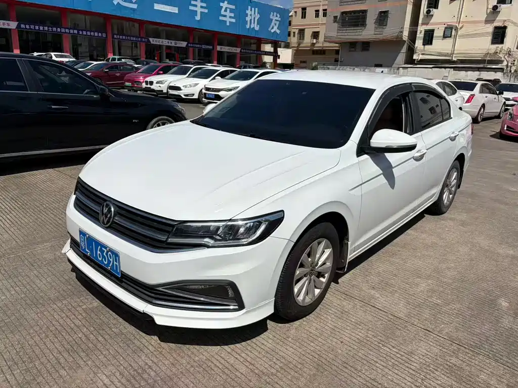 Volkswagen Bora — миниатюра 2
