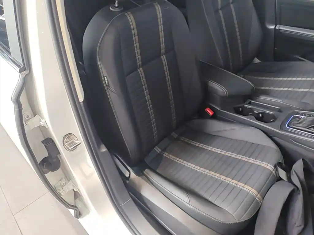 Volkswagen Lavida — миниатюра 25