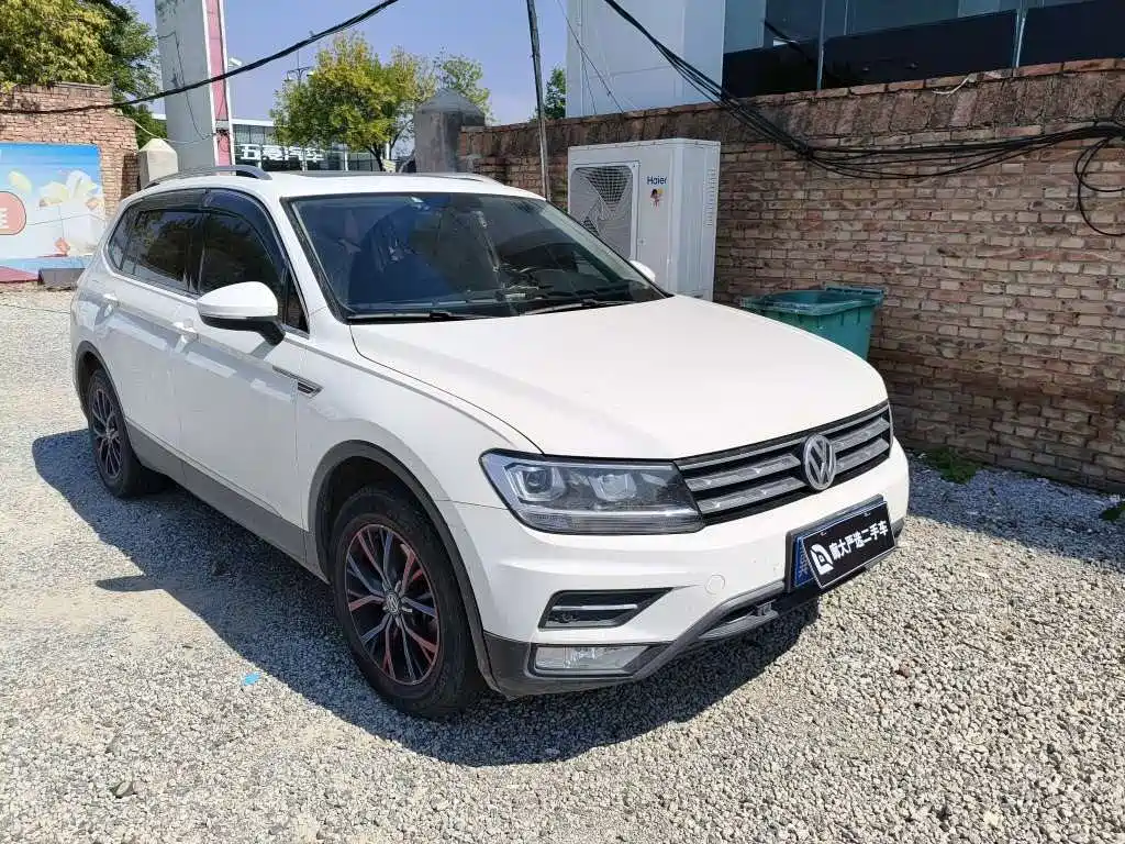 Volkswagen Tiguan L — миниатюра 3