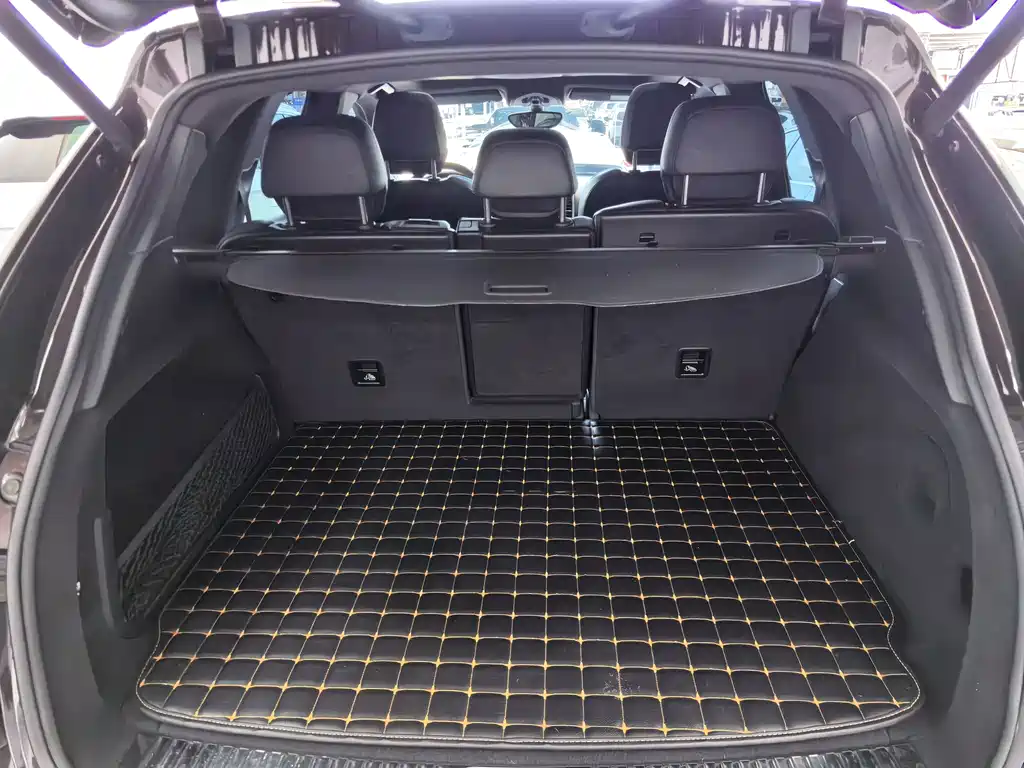 Porsche Cayenne — миниатюра 15