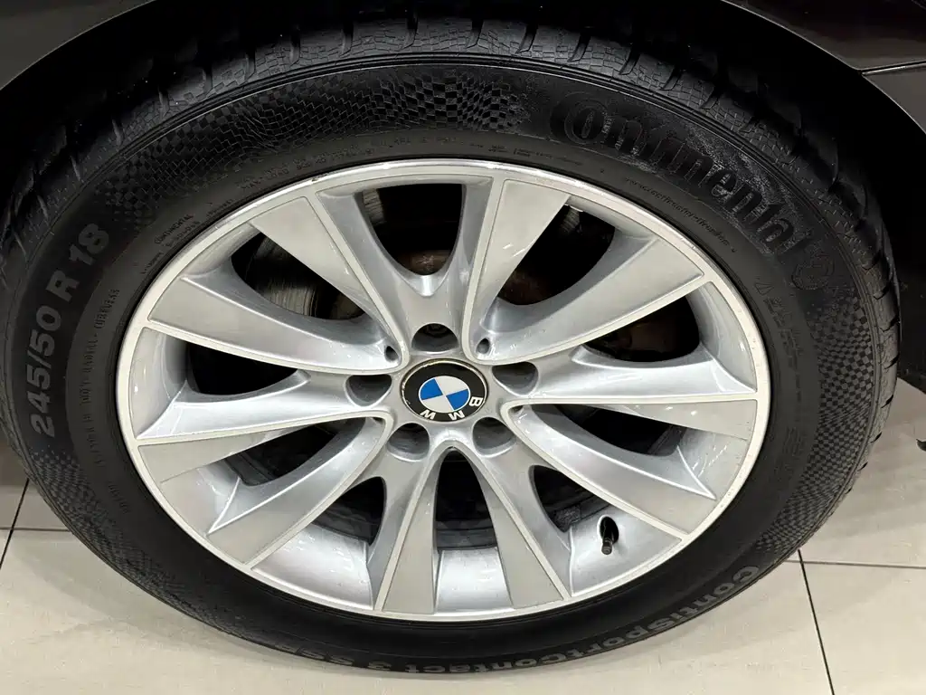 BMW 5 Series GT — миниатюра 22
