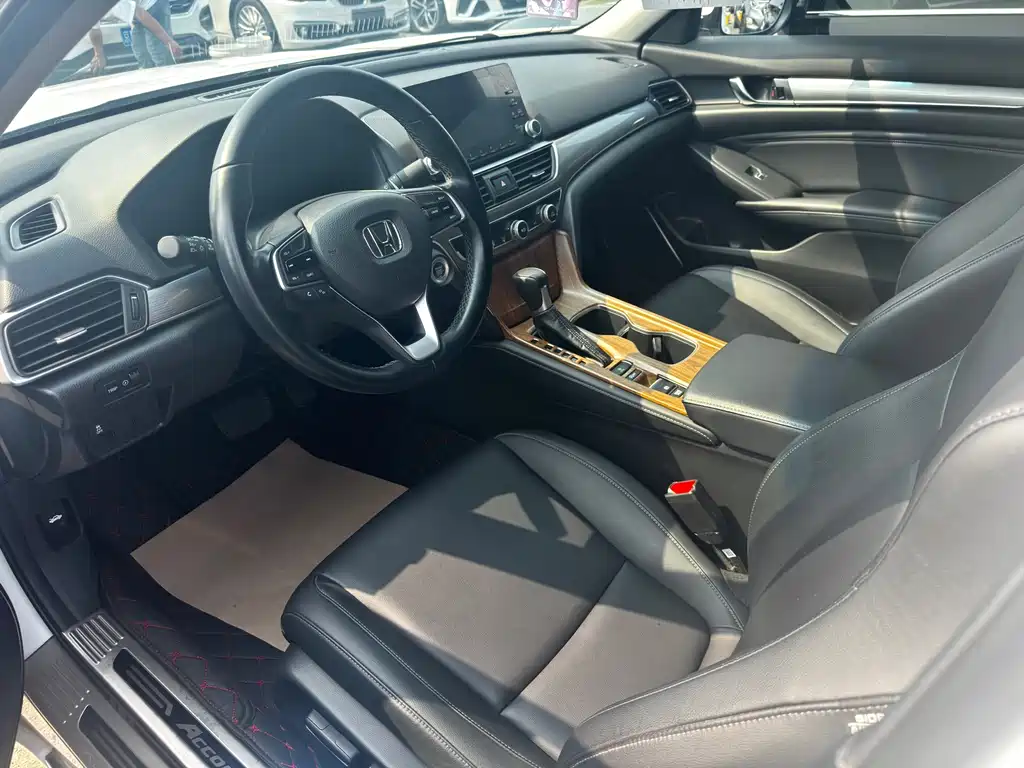 Honda Accord — миниатюра 10