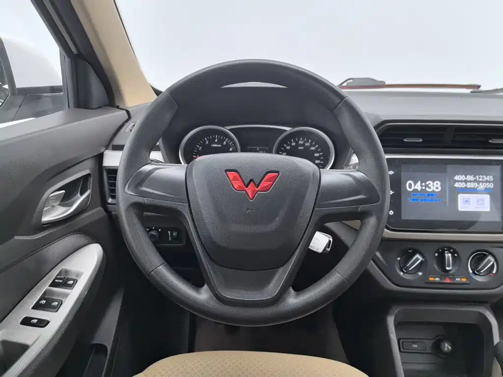 Wuling Hongguang — миниатюра 11