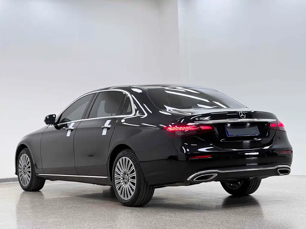 Mercedes-Benz E-Class E 2023 E 300 L Luxury