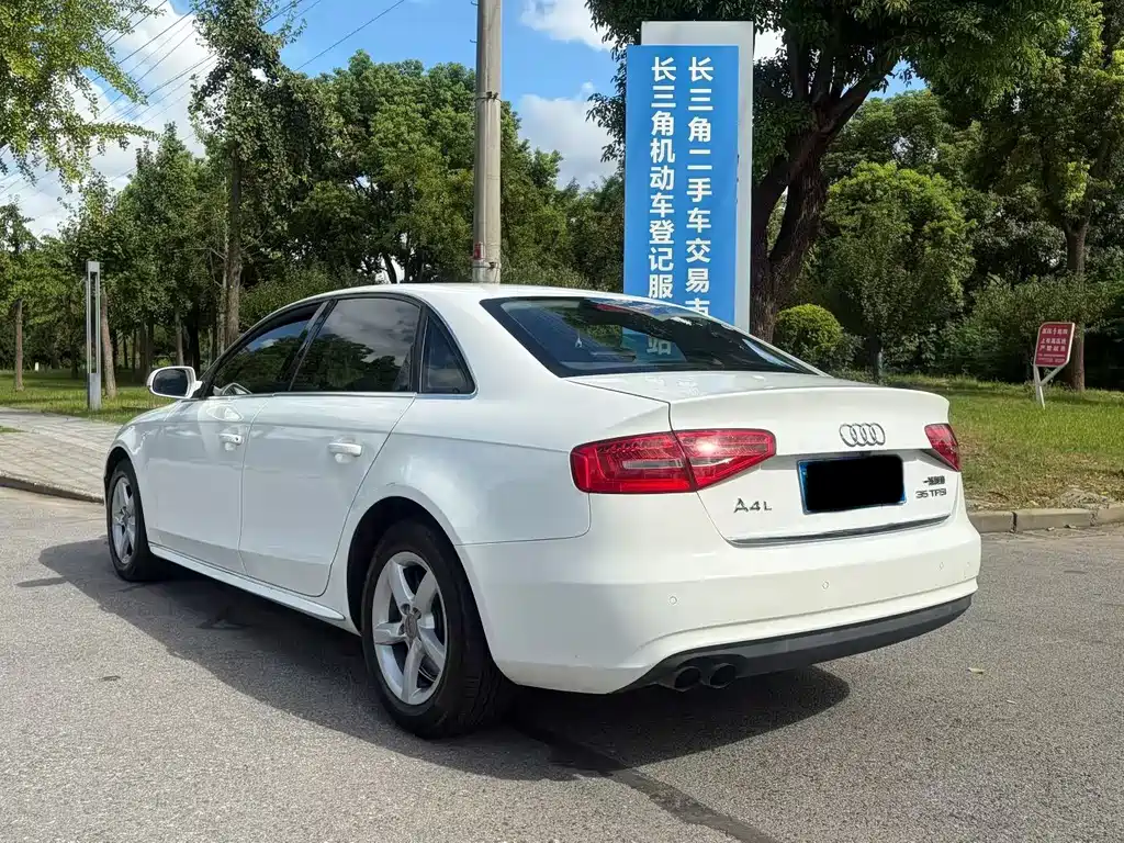 Audi A4L — миниатюра 7